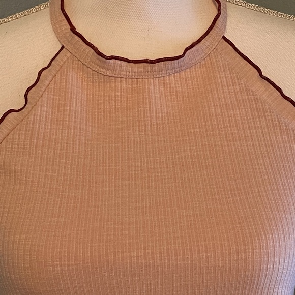 Hem and Tread Top - Picture 3 of 4